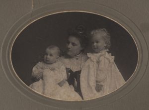 cammann and william duke with mother 1903